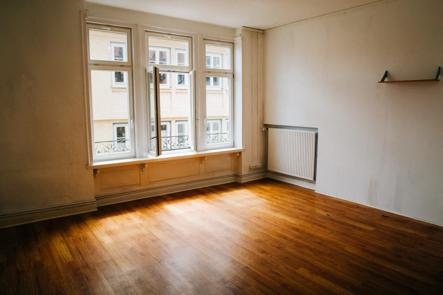 Empty, clean room after junk removal